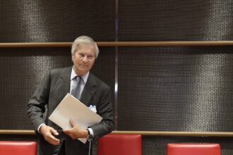 Virginie Despentes, Vincent Bolloré, Grasset, media, culture