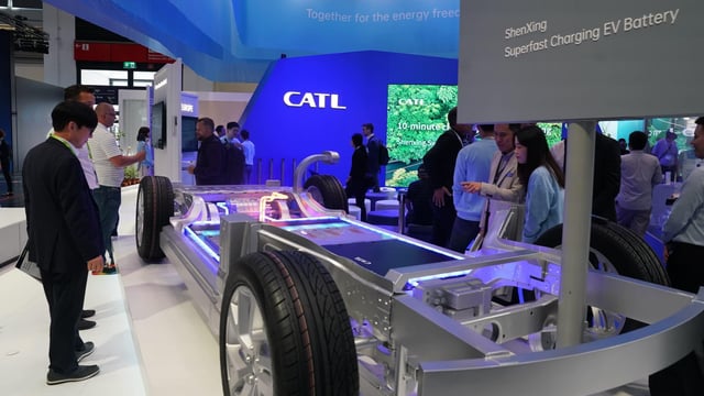 electric vehicle batteries, CATL, fast charging, long range
