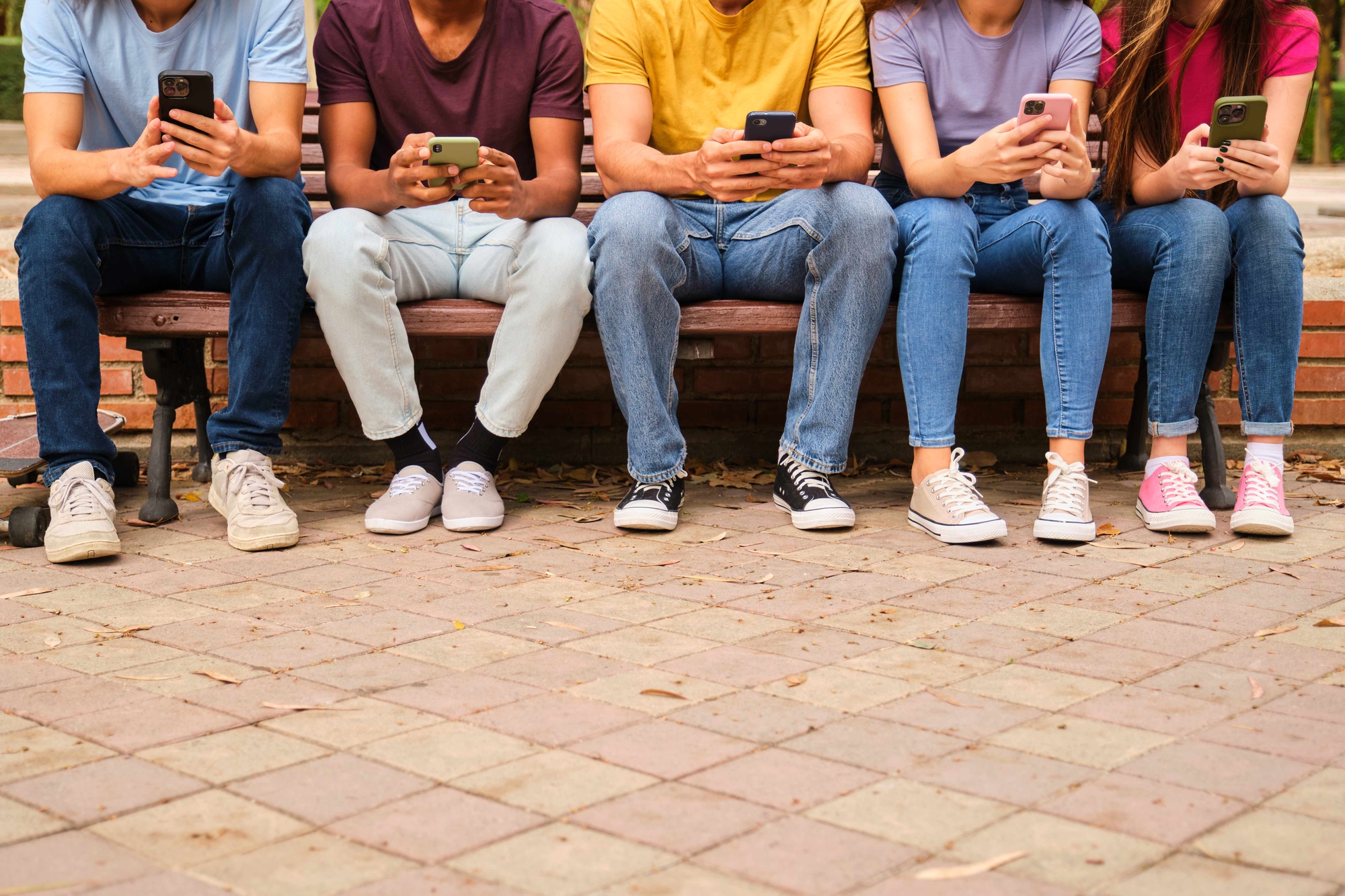 Greece, social media, age limit, child protection, youth