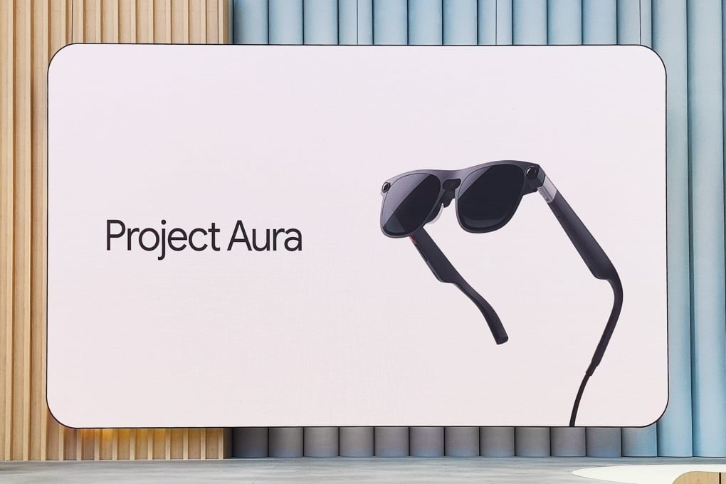smart glasses, Xreal Aura, augmented reality