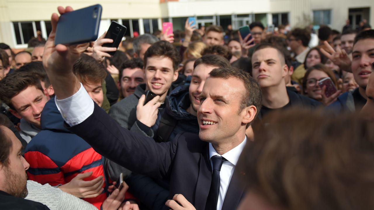 smartphone ban, french high schools, education policy