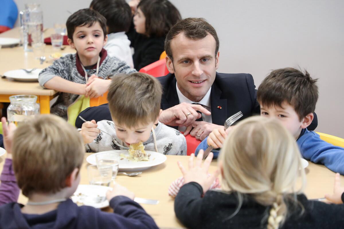 Paris, school canteen, free meals