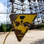 yellow and black bio hazard signage