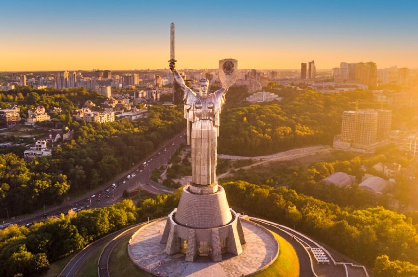 the statue of christ in the center of a city