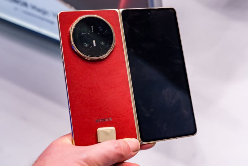 Honor Magic V6, foldable phone, smartphone innovation